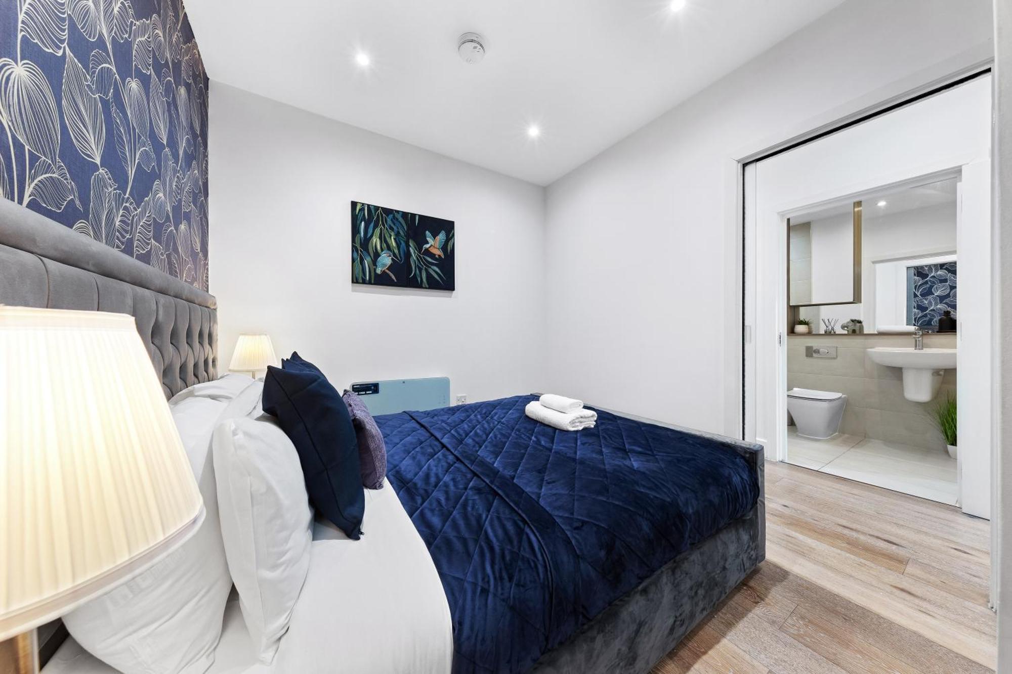 Modern One Bedroom Flat - Sleeps 5 -Near Heathrow - London Ub3 Extérieur photo